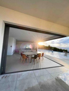 Villa luxe avec piscine et belle vue mer